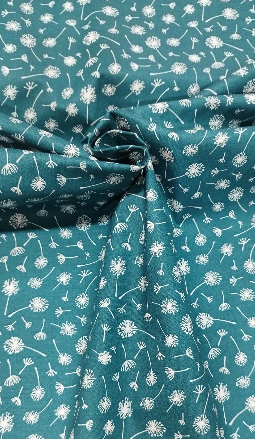 Tecido Floral cor verde