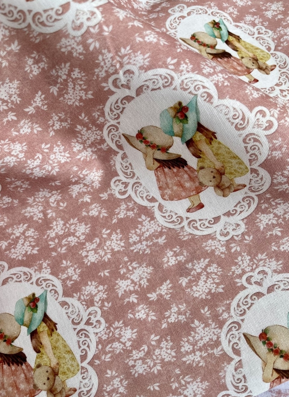 Tecido romântico meninas